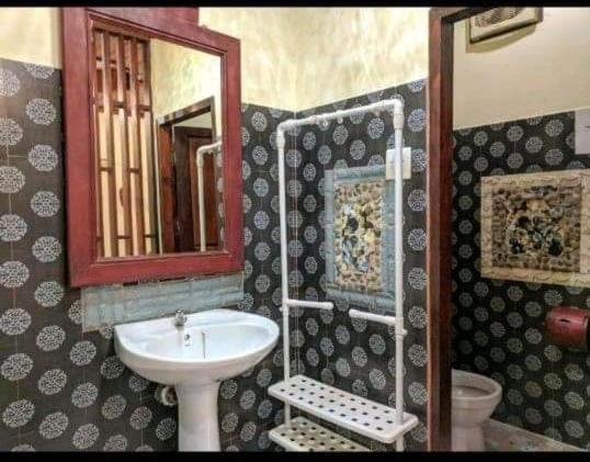 Sakura Wood House Ξενοδοχείο Λουάνγκ Πραμπάνγκ Εξωτερικό φωτογραφία