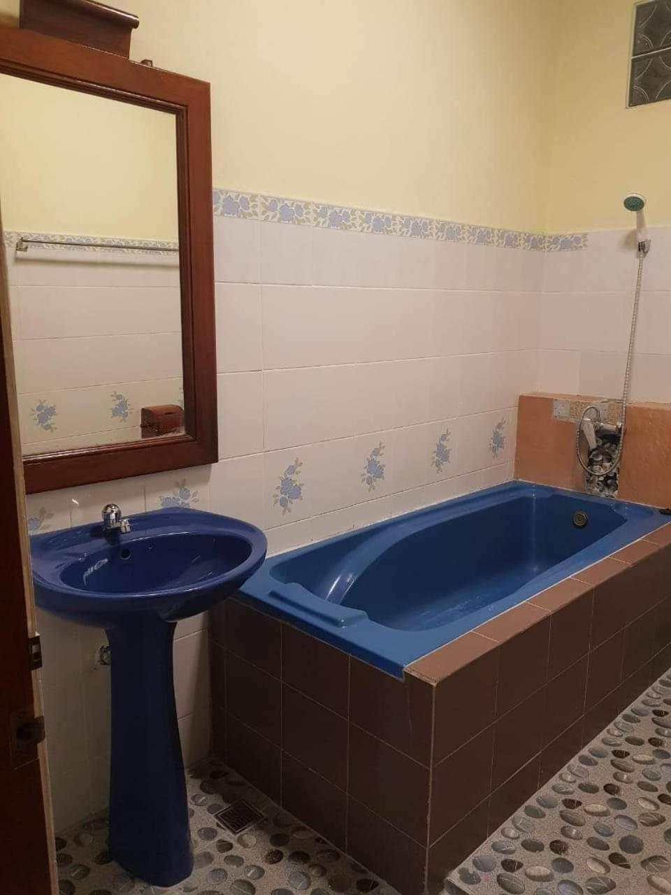 Sakura Wood House Ξενοδοχείο Λουάνγκ Πραμπάνγκ Εξωτερικό φωτογραφία